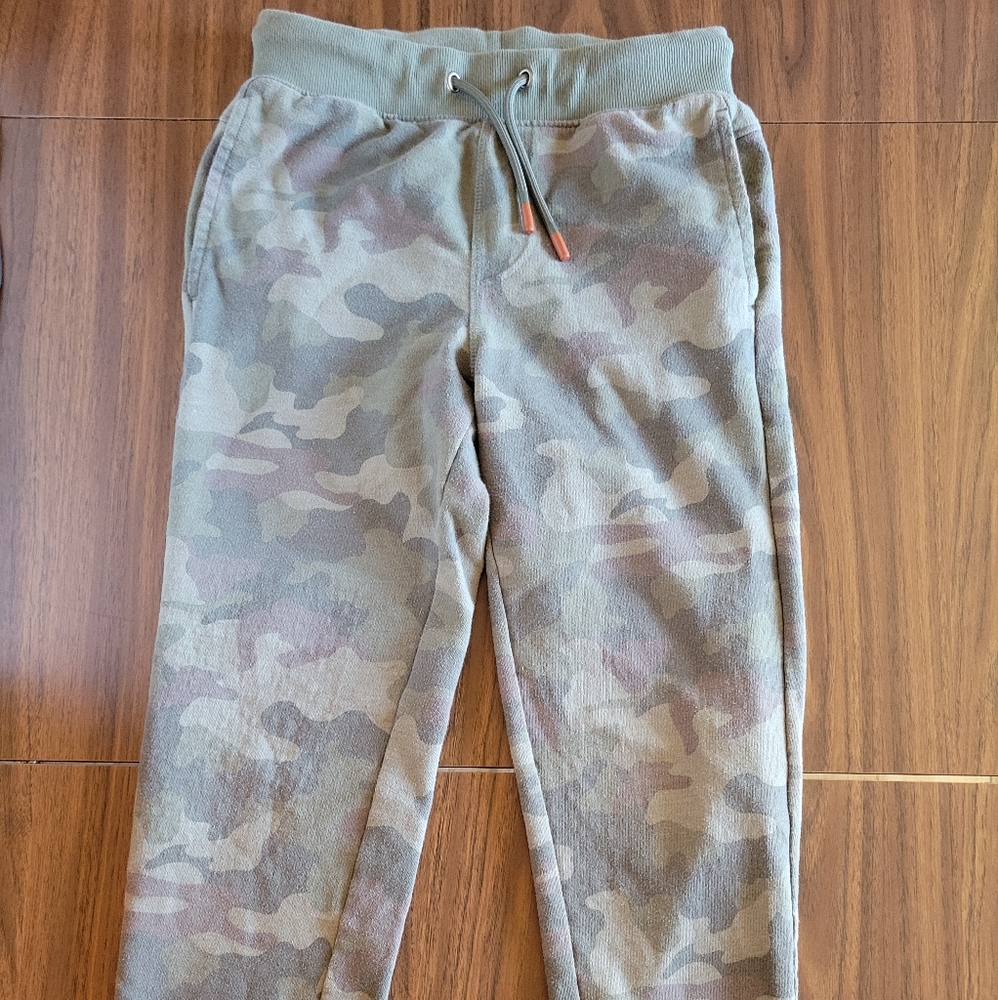 Cat & Jack Camo Sweat Pants Medium Gently Worn